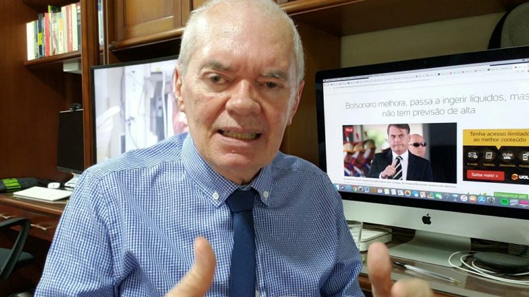 Bolsonaro cede e Mourão preside reunião ministerial